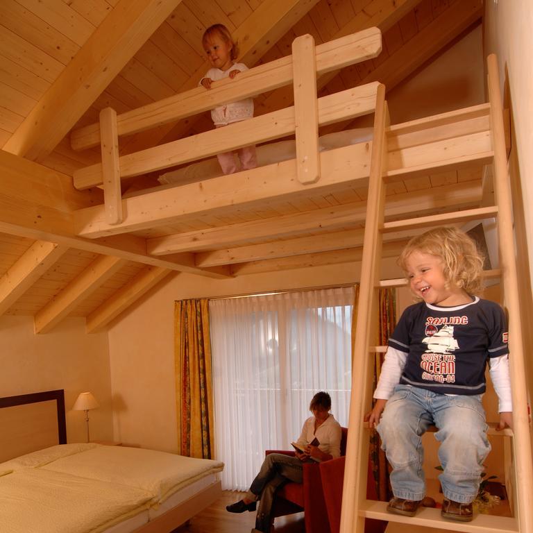 Hotel Viktoria-Leukerbad-Therme ภายนอก รูปภาพ
