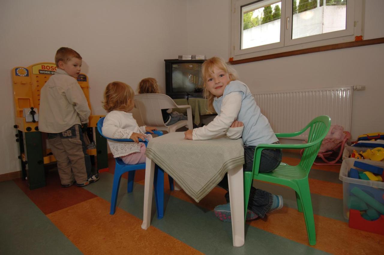 Hotel Viktoria-Leukerbad-Therme ภายนอก รูปภาพ