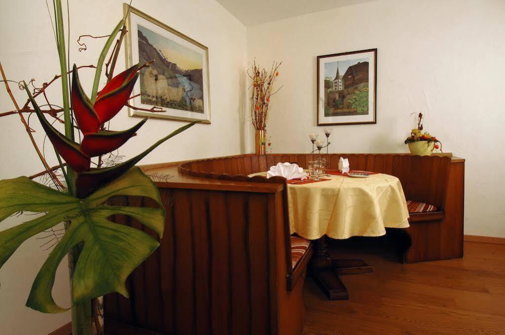 Hotel Viktoria-Leukerbad-Therme ภายนอก รูปภาพ
